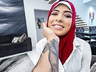 Reyna Belle's Missionary Smut By Hijab Hookup